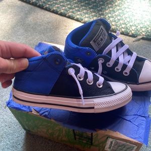 Black and blue All Star Axel Converse